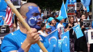 Uyghur anti-China protest outside the White House in Washington, D.C., July 10, 2009 (User Malcolm Brown, Flickr Commons)